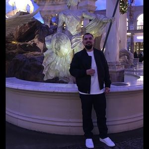 Meet your Posher, Sergio